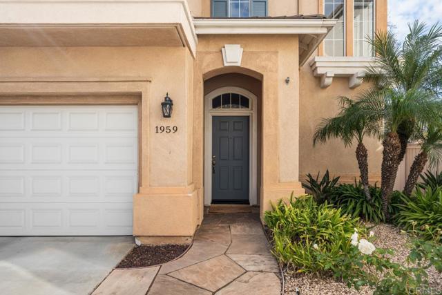 Detail Gallery Image 6 of 44 For 1959 Oxford Ct, Vista,  CA 92081 - 3 Beds | 2/1 Baths