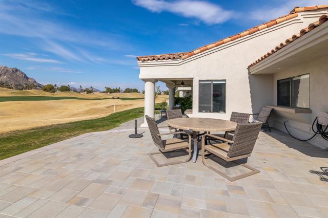 54877 Inverness Way, La Quinta CA: https://media.crmls.org/mediaz/f15b2951-79d8-4515-8e8b-aea2c895e0c7.jpg