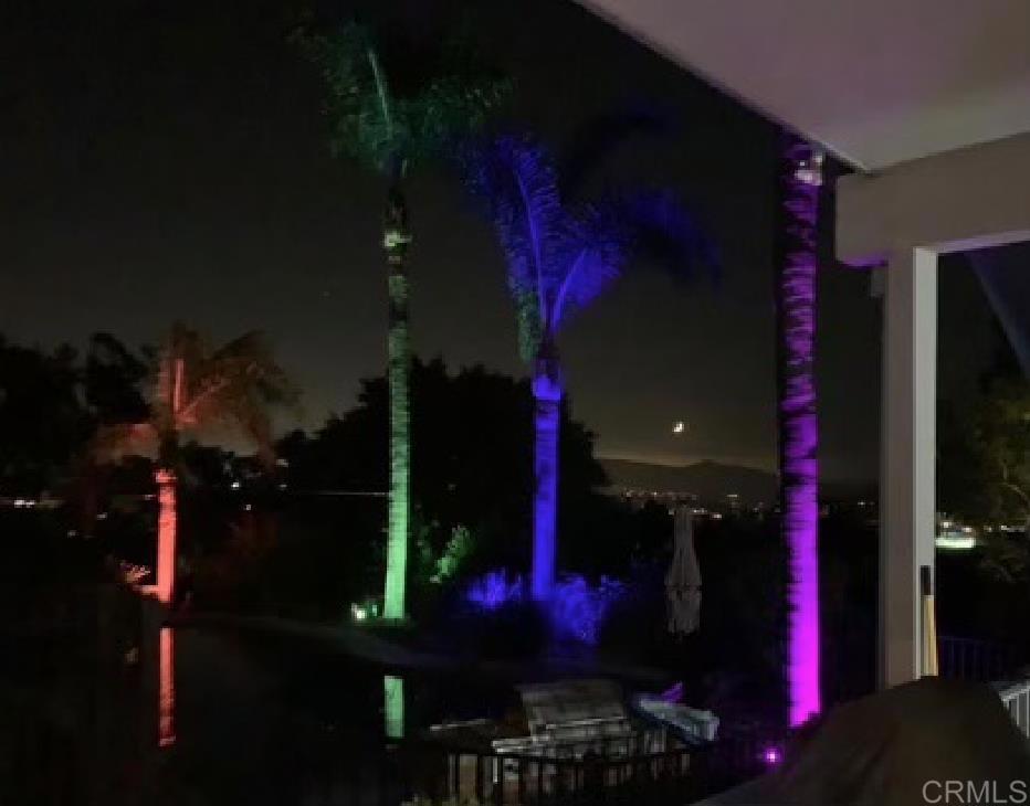 https://media.crmls.org/mediaz/f15b2f05-6ca8-451a-913d-179d9693bb92.jpg?preset=X-Large