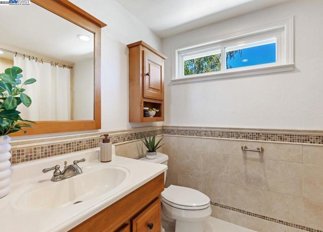 59 Arenas Ct, San Ramon CA: https://media.crmls.org/mediaz/f15b648b-ae34-405f-aedd-70efa2418cbf.jpg