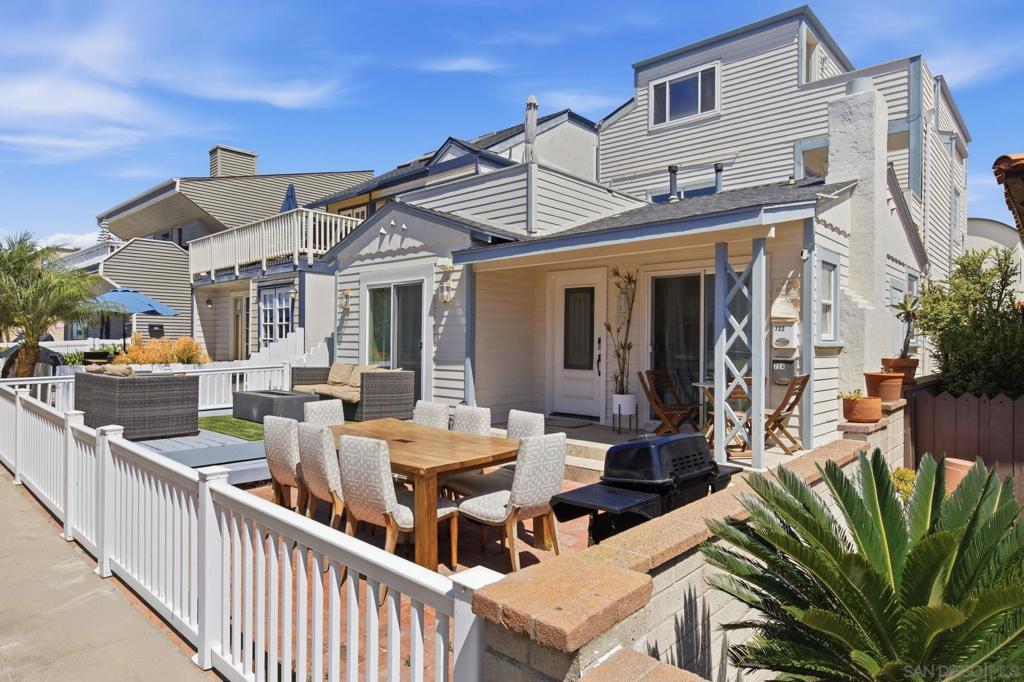 722 Balboa - photo 3