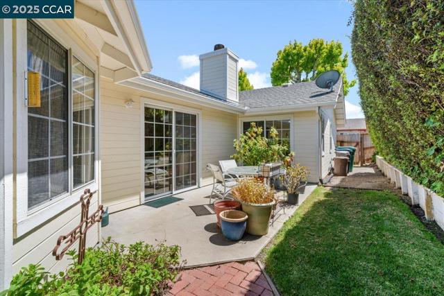 891 Robin Cir, Arroyo Grande CA: https://media.crmls.org/mediaz/f15c2de2-1a4f-4ca9-9289-bafe9ad8254d.jpg