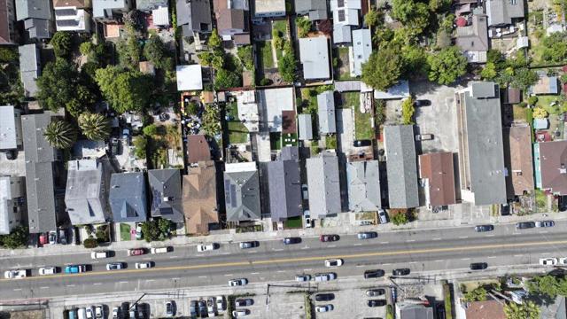 1237 Ashby Avenue, Berkeley CA: https://media.crmls.org/mediaz/f15c65dd-c858-406b-ab3d-3dcd6d74bc7a.jpg