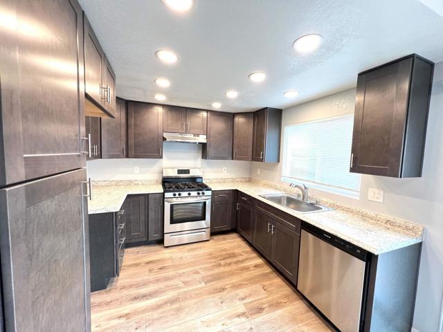 258 Argus Way, Oceanside CA: https://media.crmls.org/mediaz/f15c8a2c-c106-4fc1-bbaf-ceece53574b5.jpg