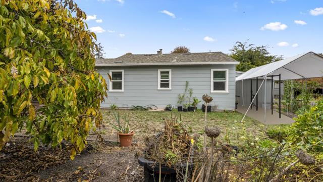 2262 Louis Road, Palo Alto CA: https://media.crmls.org/mediaz/f15d637b-7dc3-4a27-ae49-b0ae17651580.jpg
