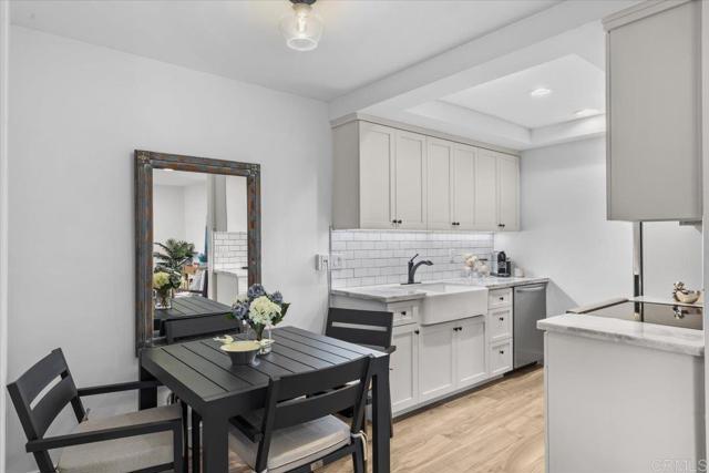 Detail Gallery Image 9 of 26 For 2715 Camino Del Mar, Del Mar,  CA 92014 - 2 Beds | 2 Baths