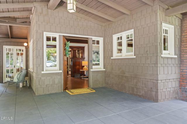 2039 Edgewood Drive, South Pasadena CA: https://media.crmls.org/mediaz/f15ddc92-2a1b-4b56-80c6-2790c83b6c7d.jpg