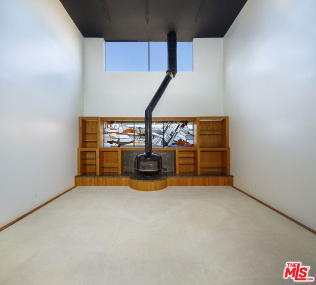 11699 Brookhaven Avenue, Los Angeles CA: https://media.crmls.org/mediaz/f15e2c8c-93a6-4072-860f-ad6f3d3c95e6.jpg