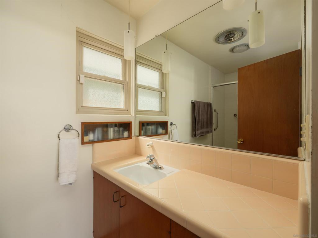 1914 Guy Street - photo 18