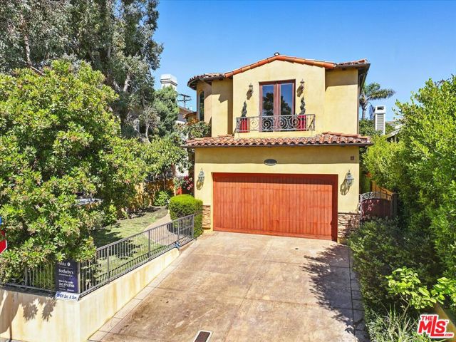 3200 Elm Avenue, Manhattan Beach, California 90266, 5 Bedrooms Bedrooms, ,4 BathroomsBathrooms,Residential,For Sale,Elm,25584821