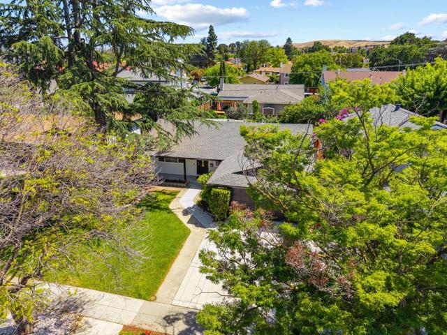 2718 Millbrae Way, San Jose CA: https://media.crmls.org/mediaz/f15ffc2b-5cb9-4f51-a615-872677f90e03.jpg