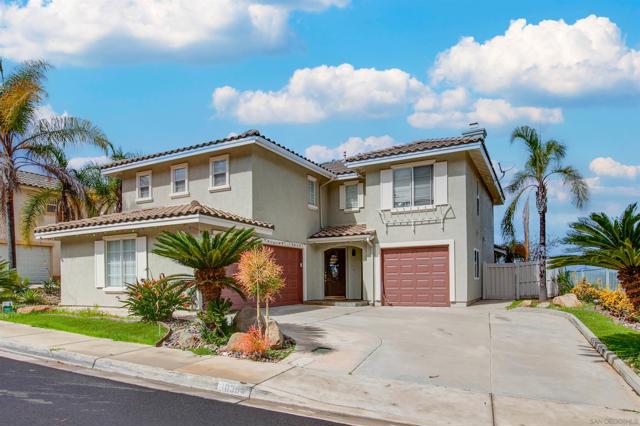 10394 Valley Waters Dr, Spring Valley CA: https://media.crmls.org/mediaz/f160301a-49d9-4483-be2b-9493209d596e.jpg