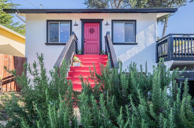 1113 Presidio Boulevard, Pacific Grove CA: https://media.crmls.org/mediaz/f160306b-537c-4b67-b92c-4380d202ddd2.jpg