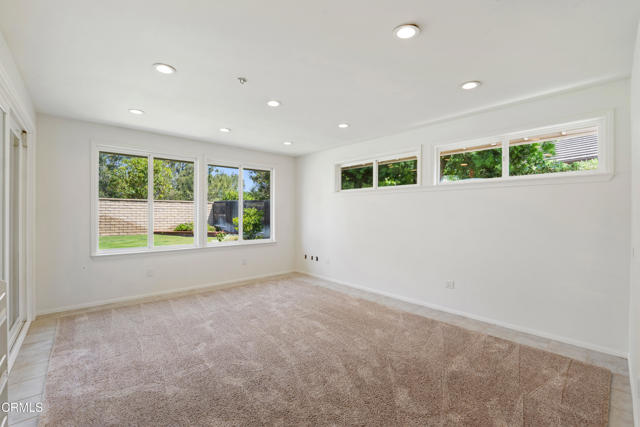 1365 La Culebra Circle, Camarillo CA: https://media.crmls.org/mediaz/f1606680-2081-4529-bd73-3c48d0e7a5d0.jpg