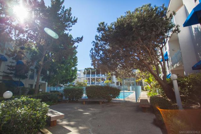 8324 Regents Rd, San Diego, California 92122, 1 Bedroom Bedrooms, ,1 BathroomBathrooms,Condominium,For Sale,Regents Rd,250020511SD