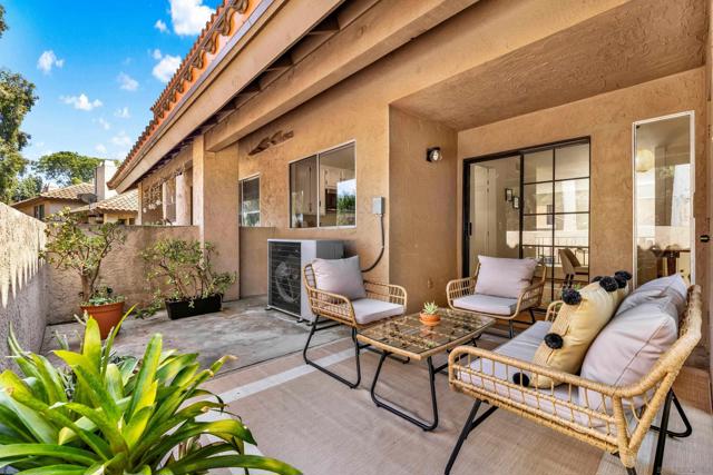 1122 Grape St, San Marcos CA: https://media.crmls.org/mediaz/f161709e-348e-41ba-a085-050bb1b88358.jpg