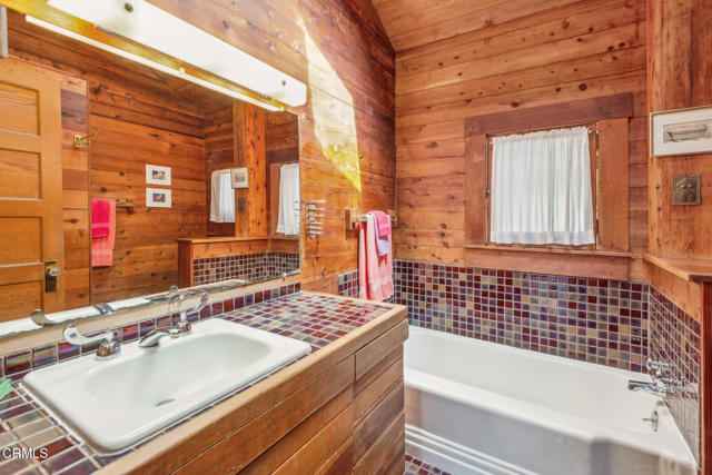 591 N Oakland Avenue, Pasadena, California 91101, 4 Bedrooms Bedrooms, ,2 BathroomsBathrooms,Residential,For Sale,591 N Oakland Avenue,CRP1-22255