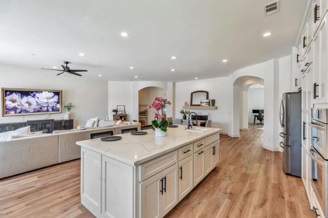 10055 Foothill Avenue, Gilroy CA: https://media.crmls.org/mediaz/f162e8f0-8da3-42d5-935e-ef37becbcf20.jpg