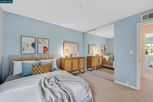 222 Scotts Mill Ct, Danville CA: https://media.crmls.org/mediaz/f16498c8-1335-4697-93c7-aa9cef457e56.jpg