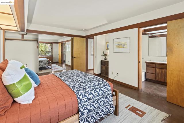 25 Dartmouth Dr, Berkeley CA: https://media.crmls.org/mediaz/f1658055-62e8-43c8-b98e-71c4be897a54.jpg