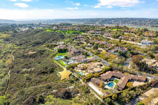 4695 Rancho Verde Trl, San Diego CA: https://media.crmls.org/mediaz/f165d63e-68c1-4ceb-be60-829665e239be.jpg