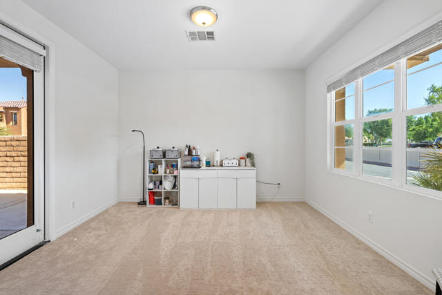 585 Via De La Paz, Palm Desert, CA 92211