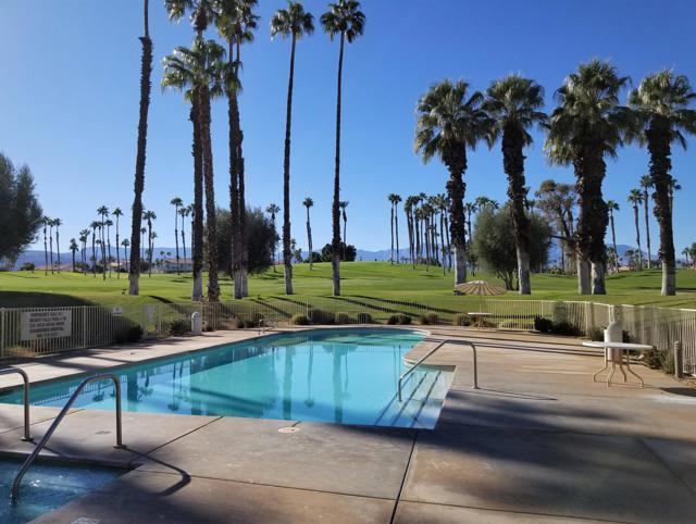 319 Vista Royale Drive, Palm Desert CA: https://media.crmls.org/mediaz/f1679724-d991-42dc-8405-0dce4cd21fec.jpg