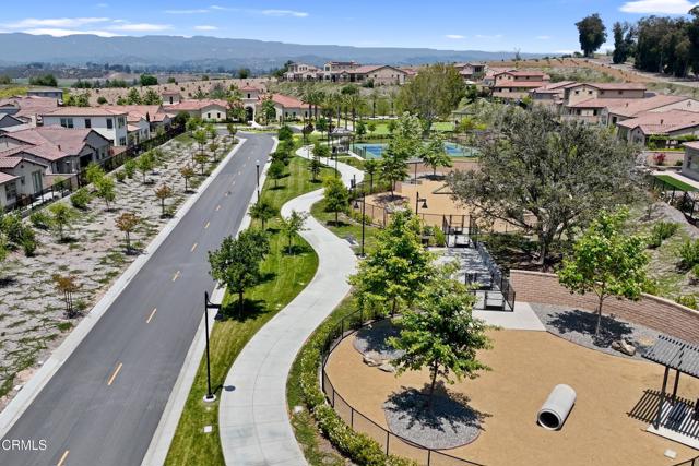 5024 Rexton Drive, Camarillo CA: https://media.crmls.org/mediaz/f1687b82-ad16-4287-bbf0-79c75057a47f.jpg