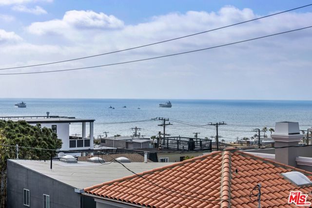 459 35th Street, Manhattan Beach, California 90266, 5 Bedrooms Bedrooms, ,3 BathroomsBathrooms,Residential,For Sale,35th,25586389