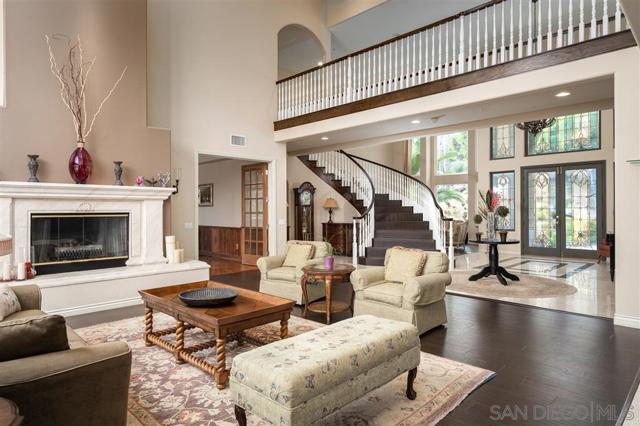 7302 Vista Rancho Ct., Rancho Santa Fe CA: https://media.crmls.org/mediaz/f16920ec-a987-4b1e-9989-807d35ae88f1.jpg