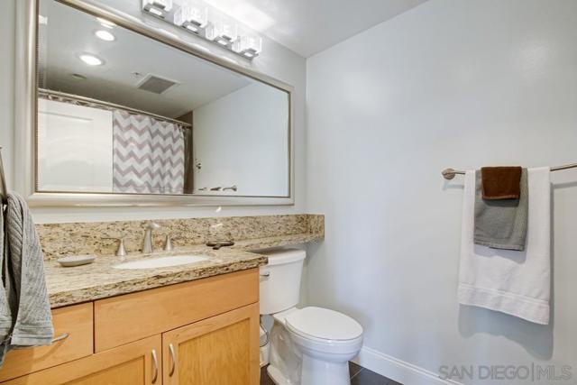 850 Beech St, San Diego, California 92101, 2 Bedrooms Bedrooms, ,2 BathroomsBathrooms,Condominium,For Sale,Beech St,250020676SD