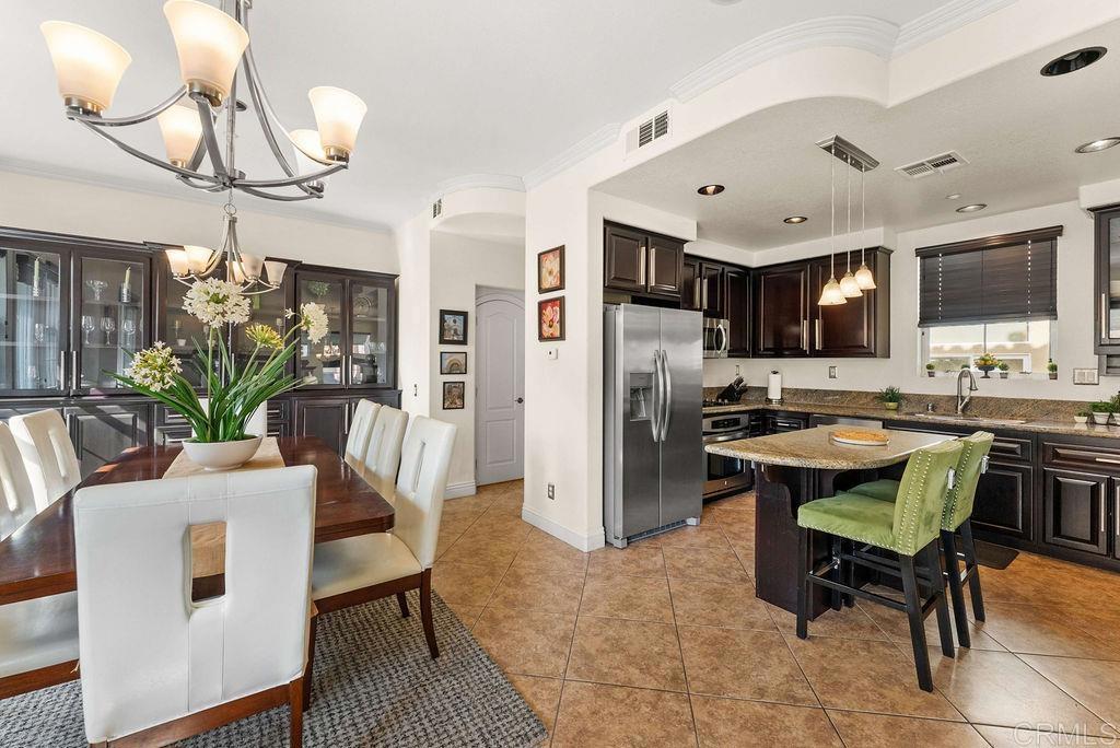 2712 Villas Way - photo 9
