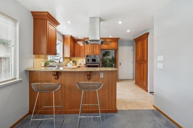 858 Chrysopolis Drive, Foster City CA: https://media.crmls.org/mediaz/f169b162-e91f-49df-a375-8c36298c1b3d.jpg