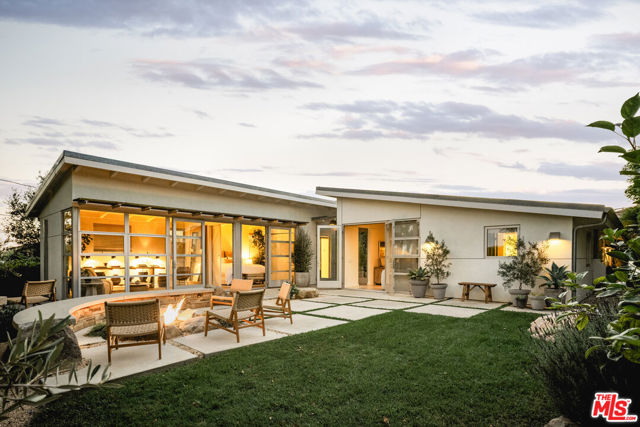 1076 Cheltenham Road, Santa Barbara CA: https://media.crmls.org/mediaz/f16a2052-6300-4312-9482-3d5836e5f633.jpg