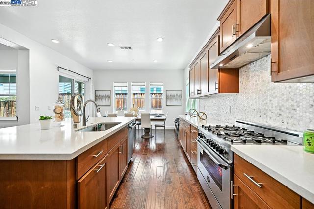 2100 Carbondale, Dublin CA: https://media.crmls.org/mediaz/f16a5d05-1c22-449d-93c2-68388c5e10ed.jpg