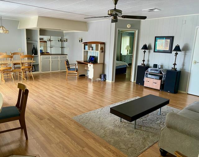 42627 Granite Place, Palm Desert CA: https://media.crmls.org/mediaz/f16ab1bb-3523-4914-96f0-a620dd9c0d4a.jpg