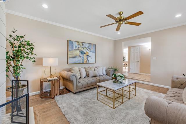 35573 Purcell Pl, Fremont CA: https://media.crmls.org/mediaz/f16b3329-bde7-4764-8e13-2b4254b494bb.jpg