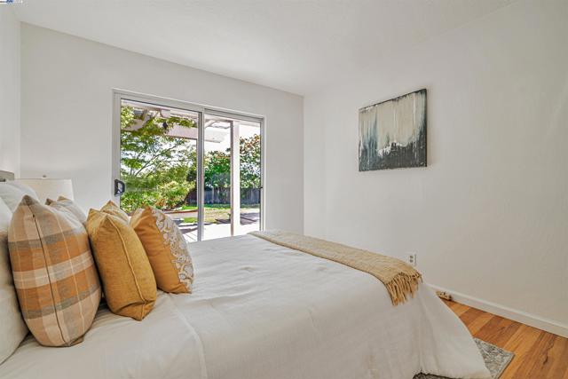 9694 Ashby way, San Ramon CA: https://media.crmls.org/mediaz/f16b8156-34d9-4830-a3a1-f1518b30c0e3.jpg