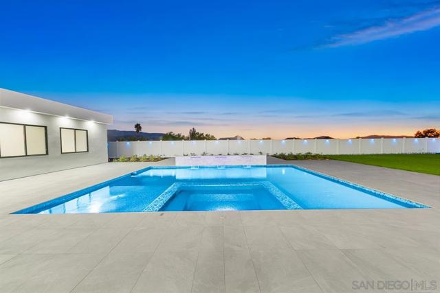 41955 Altanos Road, Temecula CA: https://media.crmls.org/mediaz/f16bf5cc-308e-4cff-8f02-7919a5d7c698.jpg