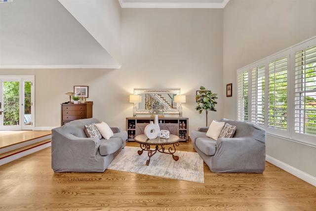 1632 Saint Norbert Dr, Danville CA: https://media.crmls.org/mediaz/f16d5f08-0eeb-4522-8ae3-8c7a87dd7de6.jpg