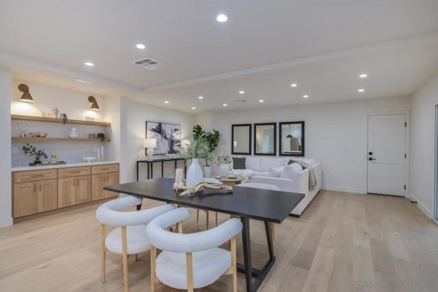 Image 11 of 69 For 6492 Dwane Ave