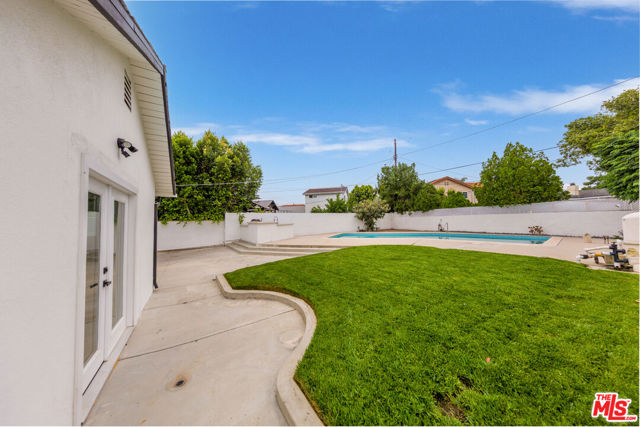 5103 Chimineas Avenue photo 7