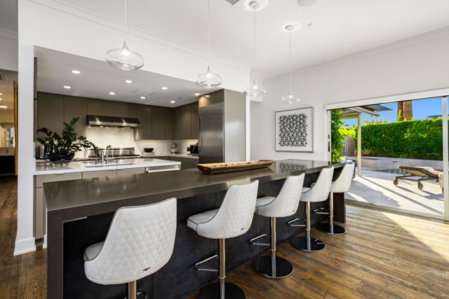 1047 Hunter Drive, Palm Springs CA: https://media.crmls.org/mediaz/f1711041-ff81-4bbf-a789-73b60d1919a5.jpg