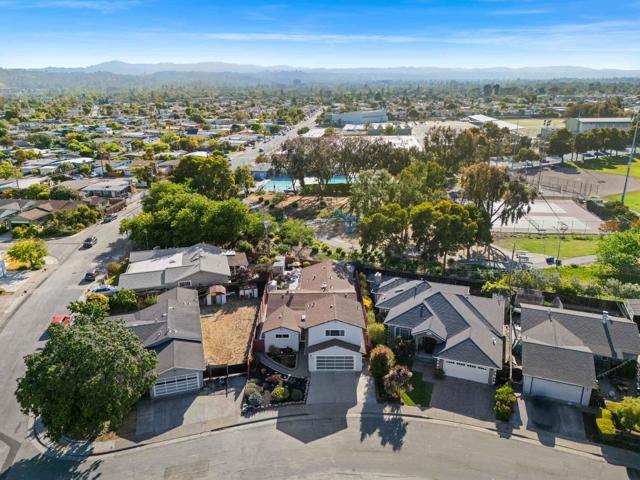 1633 Ark Street, San Mateo CA: https://media.crmls.org/mediaz/f171c650-2e18-4812-943d-36cd6b39f59a.jpg
