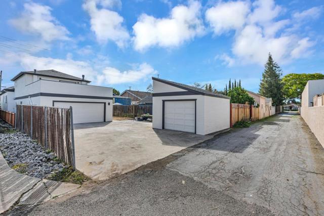 841 Harrison Street, Santa Clara CA: https://media.crmls.org/mediaz/f17241ed-7c14-4ac7-8866-a4b4c86ca60b.jpg