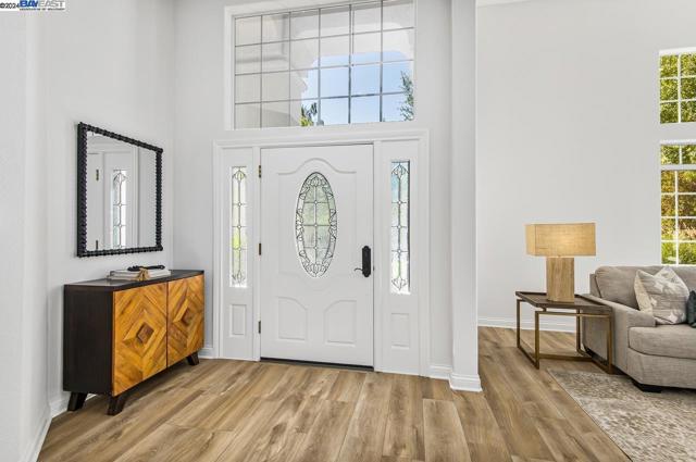 Image 7 of 48 For 952 Gray Fox Cir