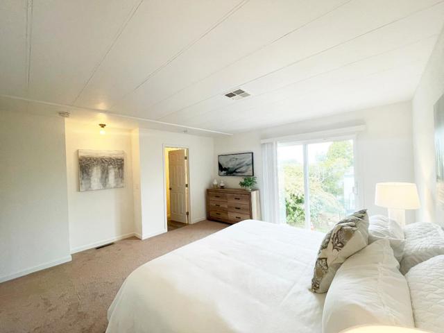 19 Canada Cove Ave, Half Moon Bay CA: https://media.crmls.org/mediaz/f1726676-d247-437a-b12f-7333fc474b5f.jpg