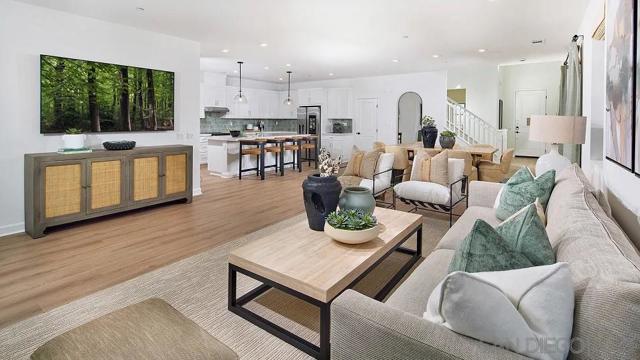 125 Mellano Way, Oceanside CA: https://media.crmls.org/mediaz/f17461b0-7db4-407b-87c3-5a068c7f488a.jpg