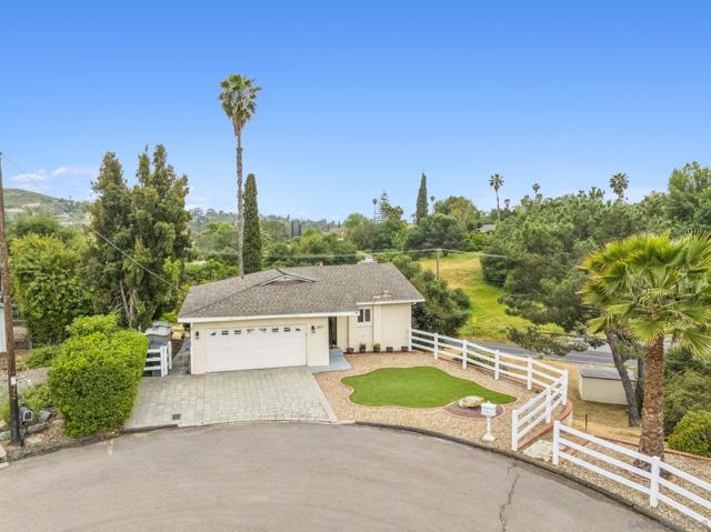 1973 Kinross Ct, Escondido CA: https://media.crmls.org/mediaz/f175c1a1-33a8-497c-b614-f92ecc2933df.jpg