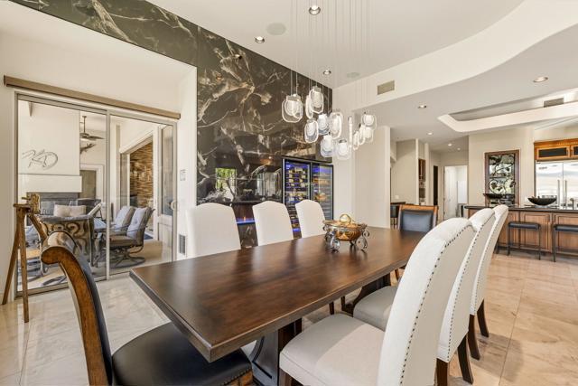 334 Crest Lake Drive, Palm Desert, CA 92211